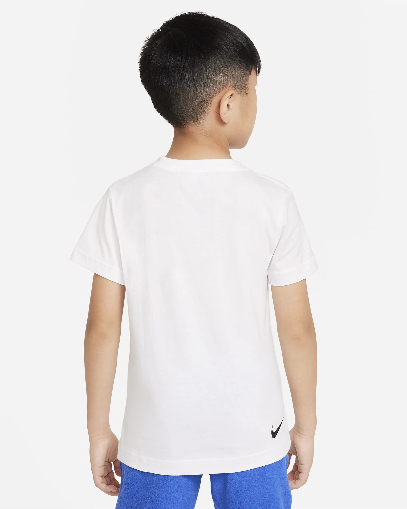 Nike ACG T-shirt voor kleine avonturiers: comfort en stijl in één! Klaar voor actie in elke speelhoek!